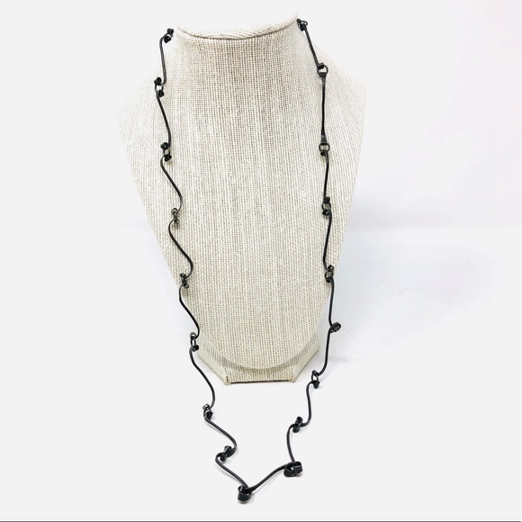 Versatile lightweight wrought iron-style necklace